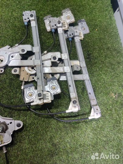 Задний стеклоподьëмник skoda octavia tour a4