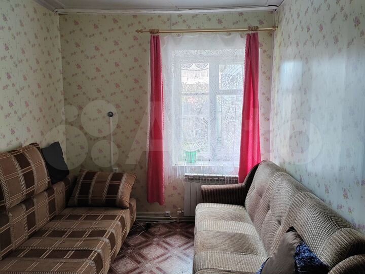 Дом 27 м² на участке 5 сот.