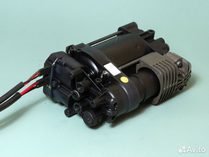 Компрессор пневмоподвески Grand Cherokee WK2 восст