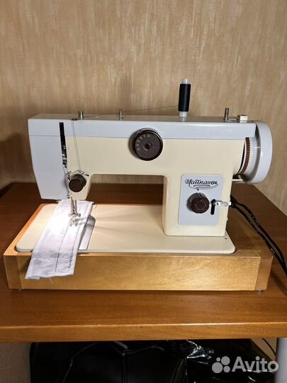 Швейная машинка чайка 134