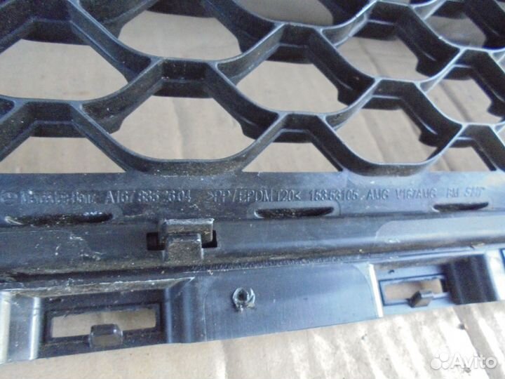 Решетка переднего бампера Mercedes Benz W167