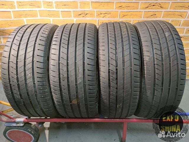 Bridgestone Alenza 001 245/45 R20 и 275/40 R20