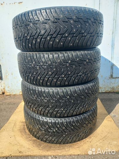 Nokian Tyres Hakkapeliitta 8 205/65 R16