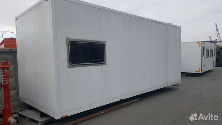 Навеска будка - мастерская, с отсеком жилым