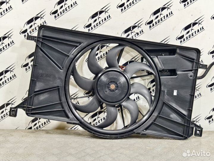 Вентилятор радиатора Ford Focus 3 1.6 pnda 2012
