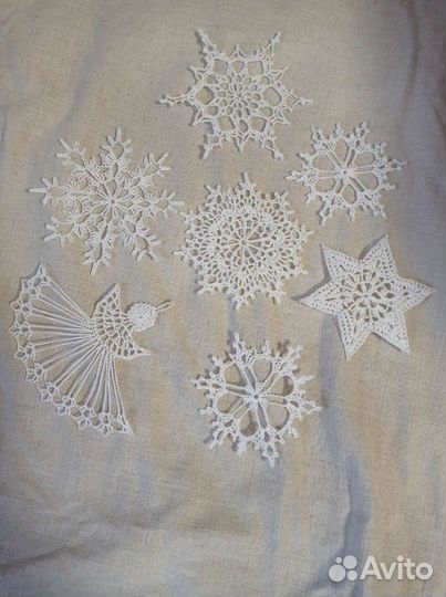 Ёлочные игрушки, новогодние украшения, снежинки