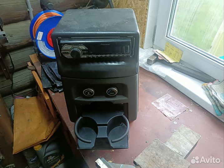 Подлокотник Nissan pathfinder R51