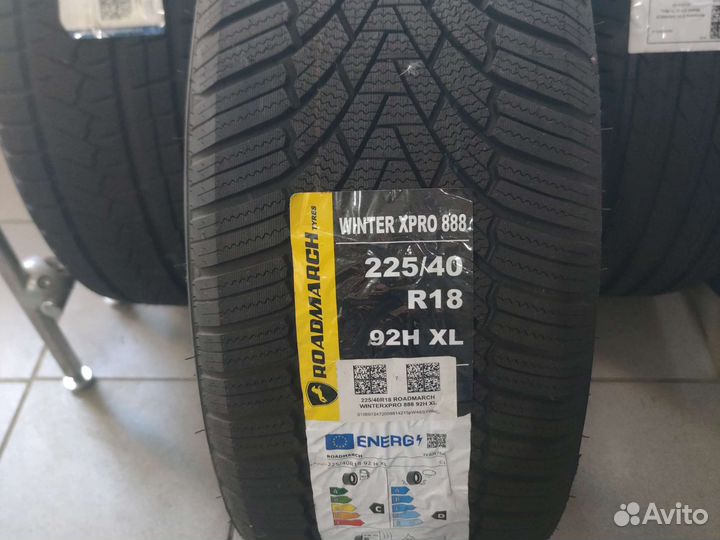 Roadmarch Winter XPro 888 225/40 R18 92H