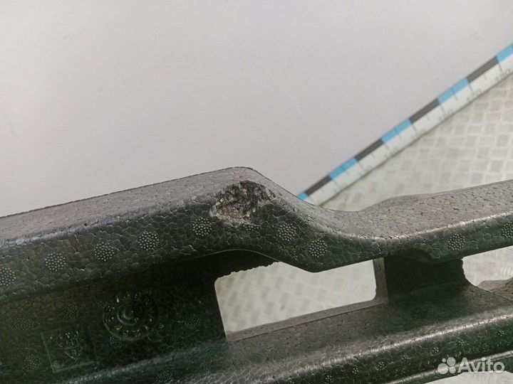 Б/У Наполнитель переднего бампера MB W222 2#002