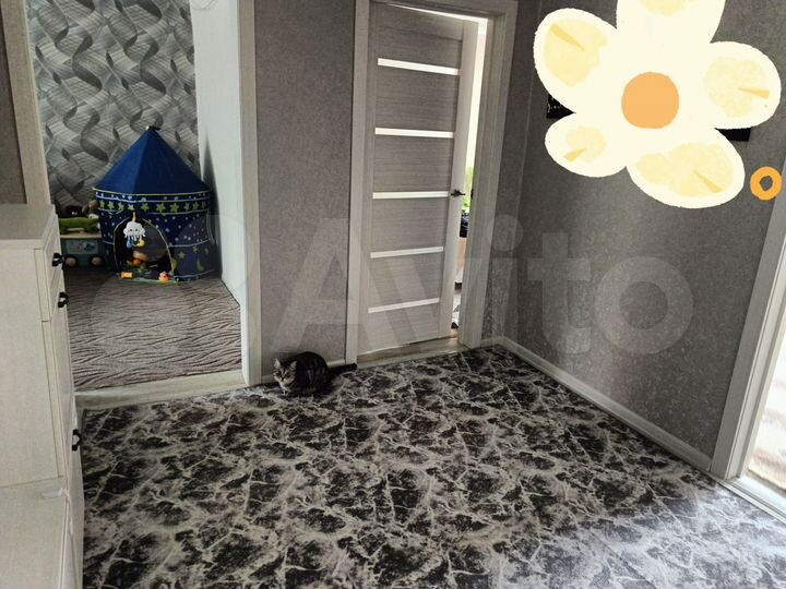 3-к. квартира, 70 м², 1/2 эт.