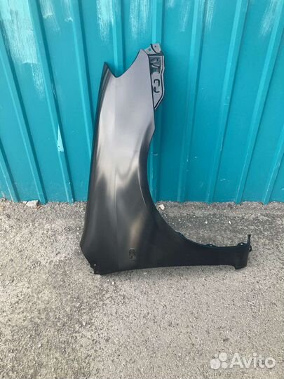 Крыло правое Toyota Corolla 120 (Королла 120)