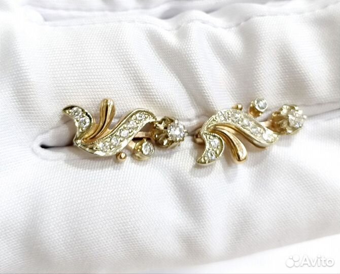 Золотые серьги с бриллиантами 585 пробы