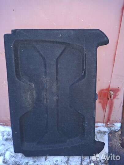 Полка багажника