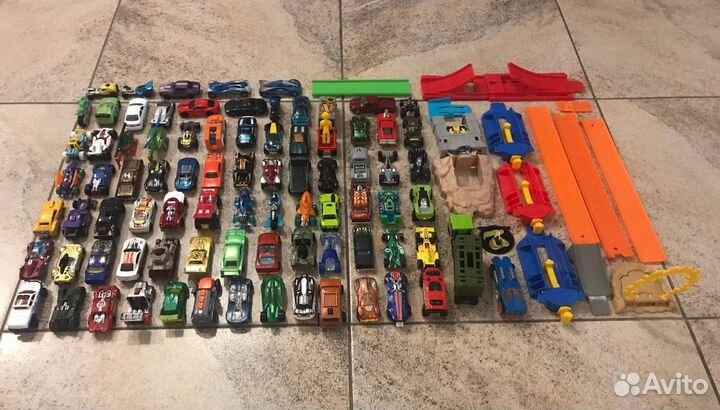 Машинки Хот-Вилс, Гараж