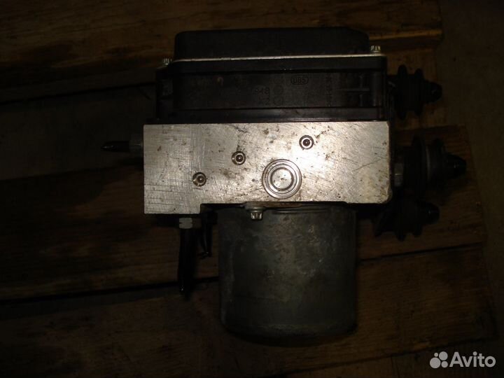 Блок абс 8K0614517HB Audi A4 2013 год