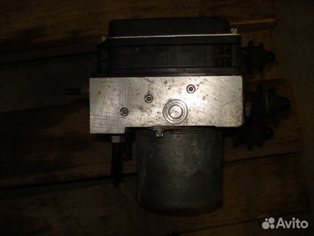 Блок абс 8K0614517HB Audi A4 2013 год