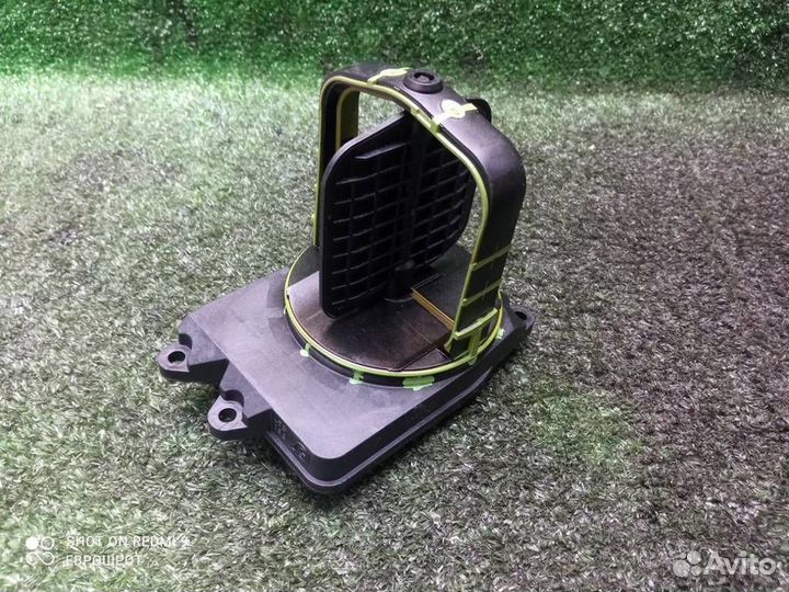 Механизм изменения длины впускного коллектора BMW