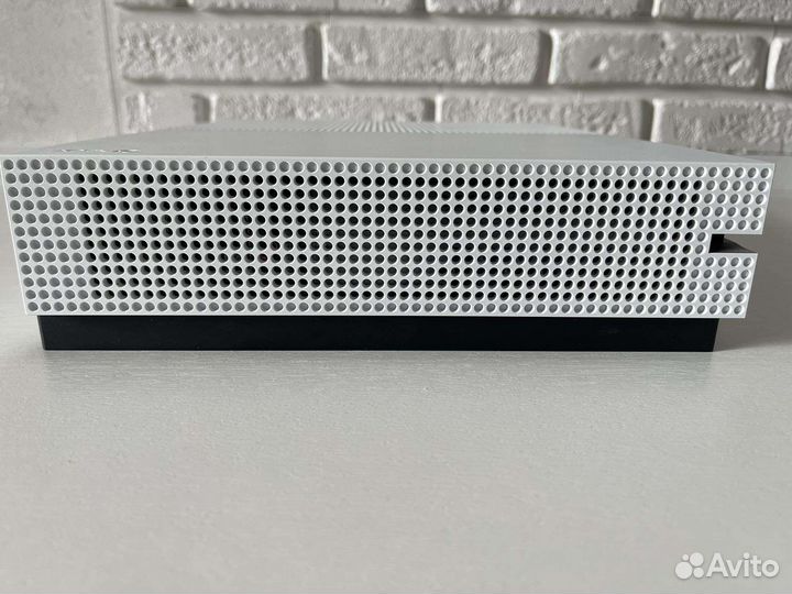 Xobxone s minecraft xbox one edition+наушники xbox