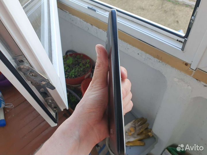 Samsung Galaxy Tab 4 7.0 SM-T231 3G 8Gb