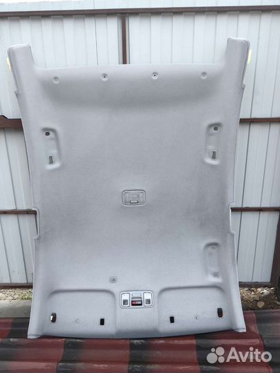 Обшивка потолка на Hyundai Solaris 2