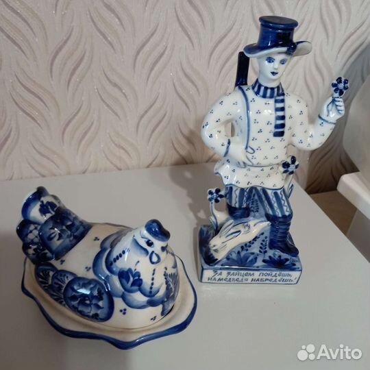 Гжель.Штоф,шкатулка