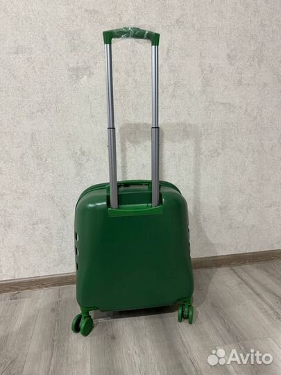 Переноска для животных на колесах