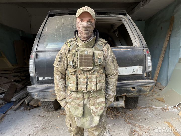 Тактический жилет с подсумками