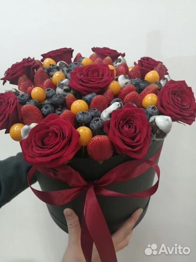 Клубничный букет