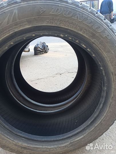 Dunlop SP Winter Ice 02 205/55 R16 94T