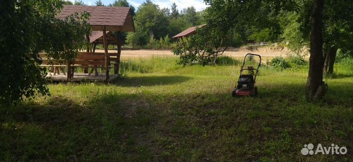 Аренда. Беседки на берегу реки. Футбольное поле