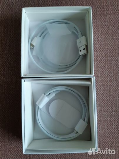 Продам наушники AirPods 2 и 3