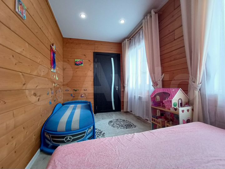 Дом 113 м² на участке 10 сот.