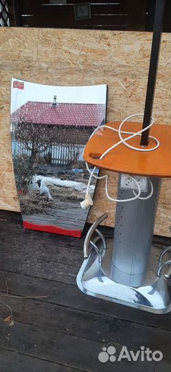 Парикмахерская стоика с зеркалами