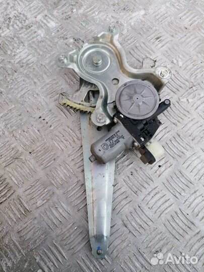 Стеклоподъемник задний левый Mitsubishi Pajero