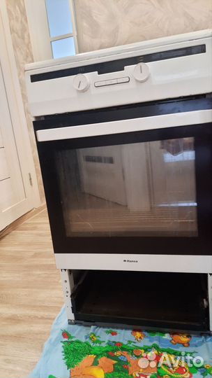 Индукционная плита 4 конфорки