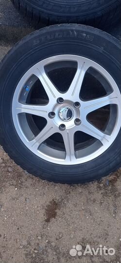 Bridgestone Blizzak Revo1 205/65 R16