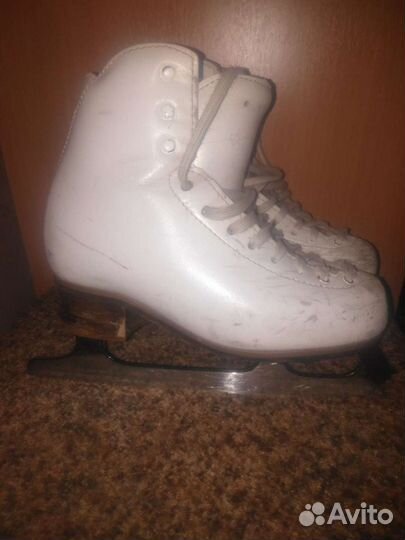 Фигурные коньки risport