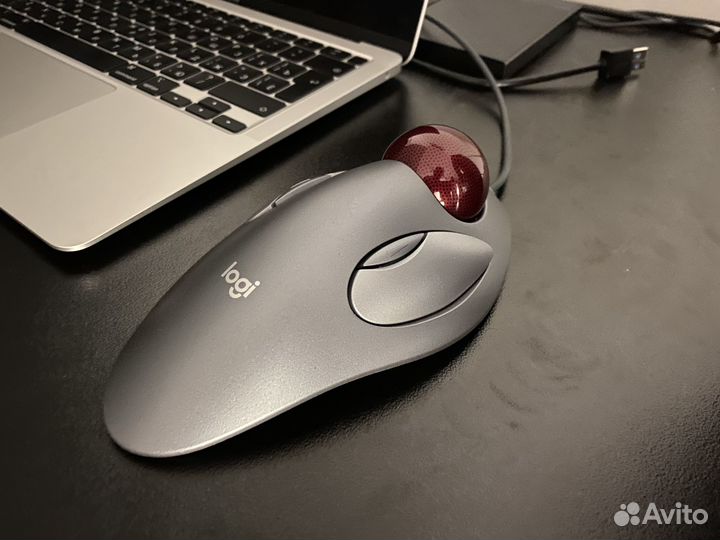 Трекбол Logitech