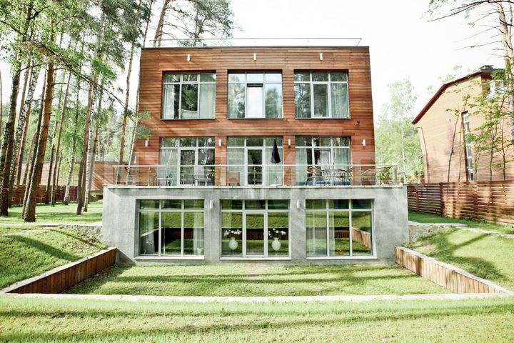 Дом 634 м² на участке 1,15 га