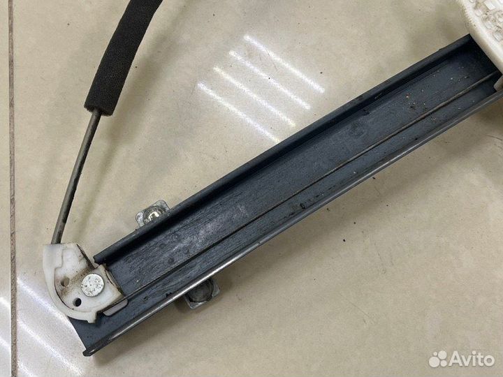 Стеклоподъемник передний левый Opel Antara C105