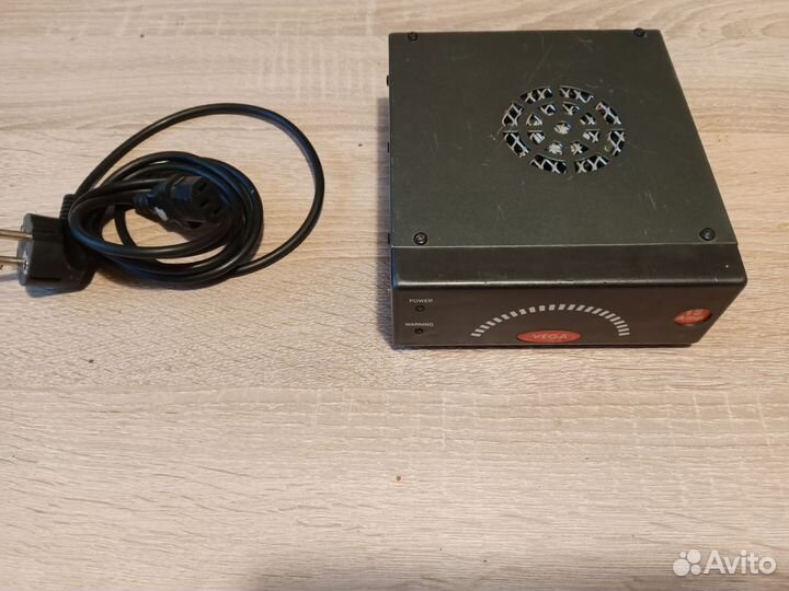 Блок постоянного питания 220/12v