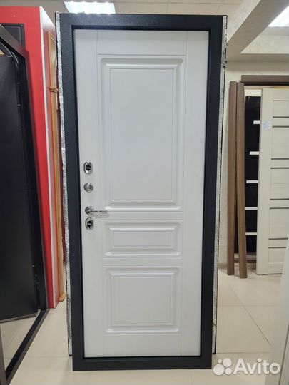 Дверь входная с терморазрывом