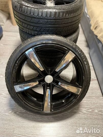 Колеса 225/40/r18 в сборе