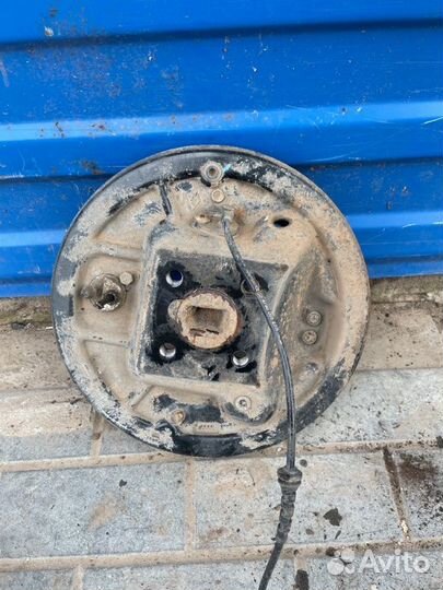 Тормозной механизм задний Nissan Almera G15