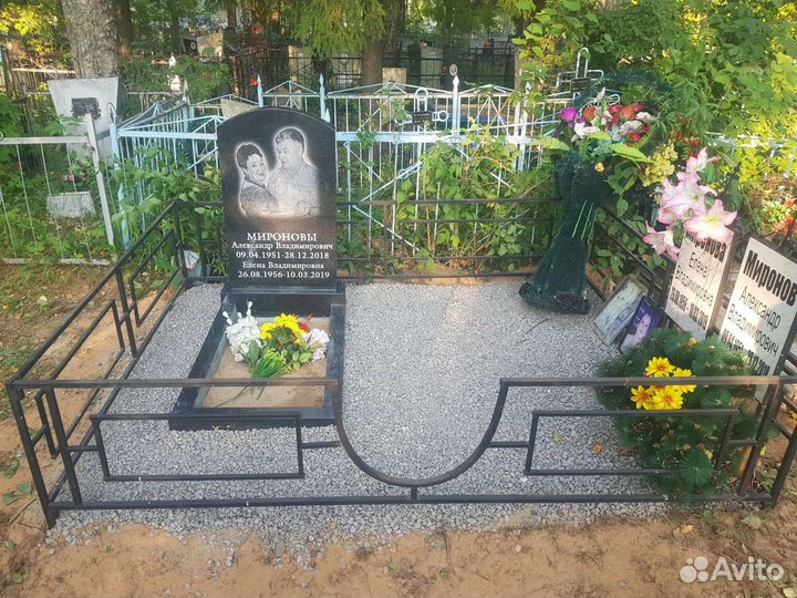 Изготовление надгробных памятников,оград