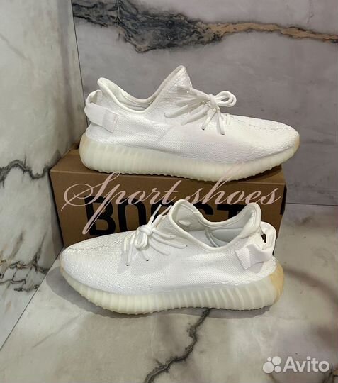 Кроссовки adidas Yeezy Boost 350 V2 белые