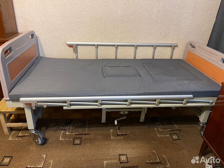 Медицинская кровать для лежачих больных бу