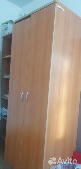 Продам офисную мебель