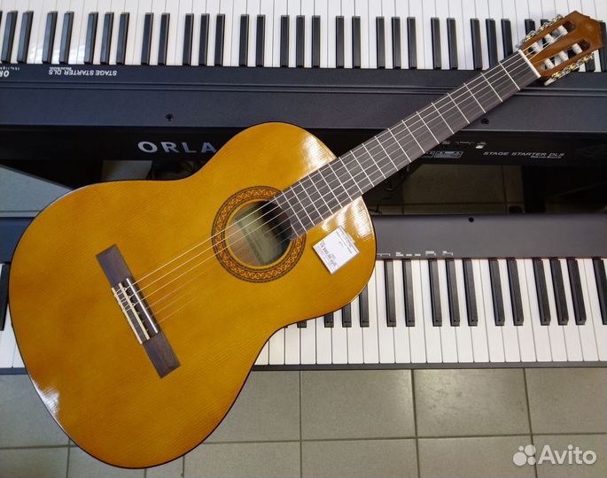 Классическая гитара yamaha c40