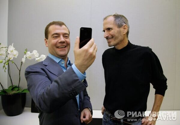 iPhone 4 8 гб на запчасти